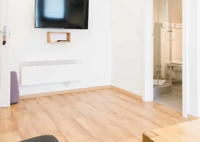 Diofa מלון דירות 3*